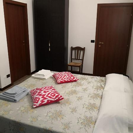 Bed and Breakfast Lux Rho Fiera à Lainate Extérieur photo