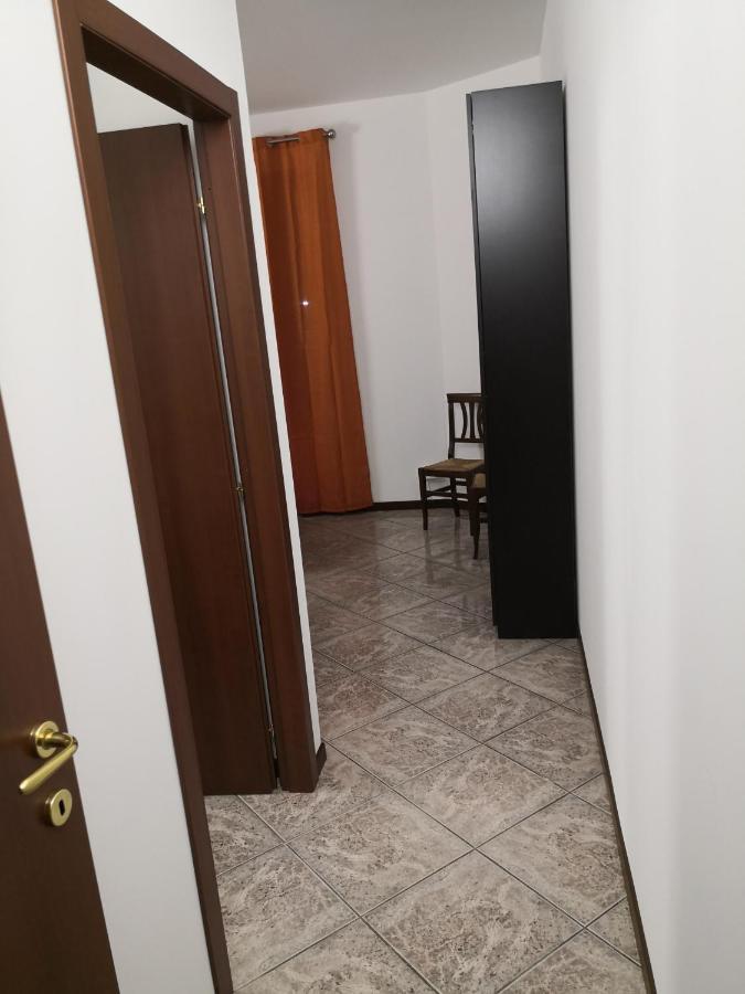 Bed and Breakfast Lux Rho Fiera à Lainate Extérieur photo